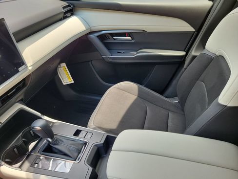 New 2026 MAZDA CX-5 Select AWD/4WD image 32