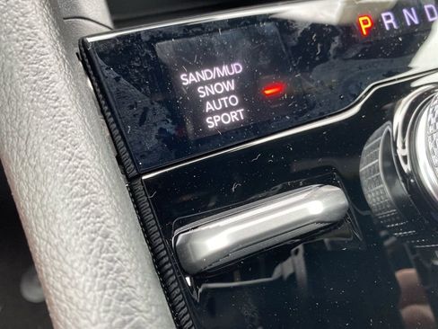 New 2025 Jeep Grand Cherokee L Limited w/ Black Appearance Package image 37