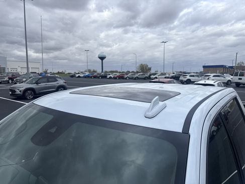 New 2026 Chevrolet Silverado 1500 LTZ w/ LTZ Premium Package image 15