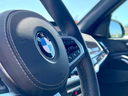 Used 2026 BMW X5 xDrive40i w/ M Sport Package AWD/4WD image 19