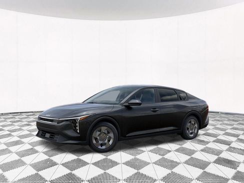 New 2026 Kia K4 LX image 3