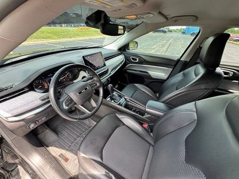 Used 2022 Jeep Compass Latitude w/ Convenience Group FWD image 16