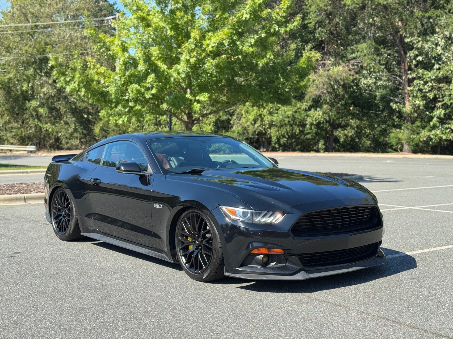 Used 2016 Ford Mustang GT Premium w/ GT Performance Package RWD image 16