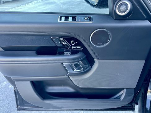 Used 2020 Land Rover Range Rover Long Wheelbase HSE image 12