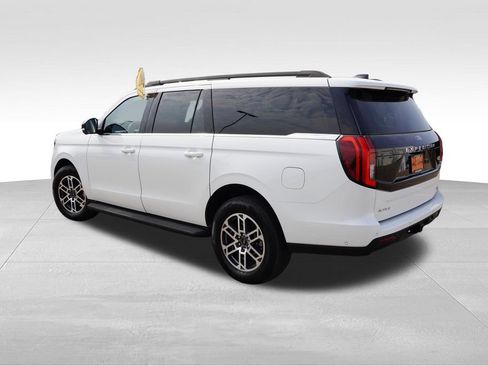 Certified 2025 Ford Expedition Max Active RWD image 8