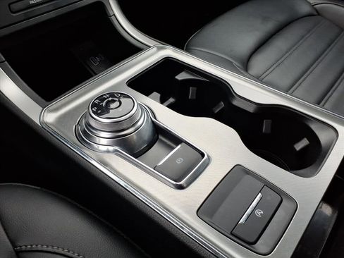 Certified 2022 Ford Edge SEL w/ Convenience Package image 17