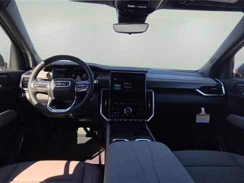 New 2026 GMC Acadia Elevation image 39