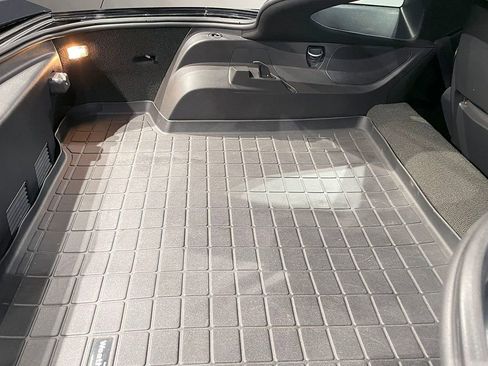 Used 2015 Chevrolet Corvette Stingray Coupe w/ 2LT Preferred Equipment Group image 39