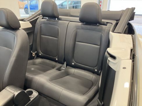 Used 2013 Volkswagen Beetle 2.5 image 24