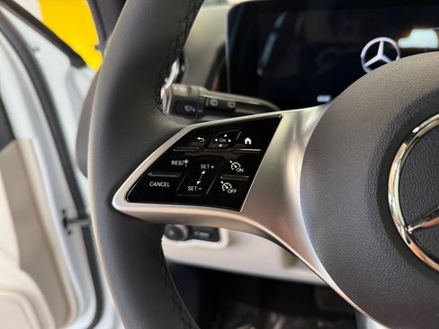 New 2026 Mercedes-Benz GLB 250 4MATIC image 32