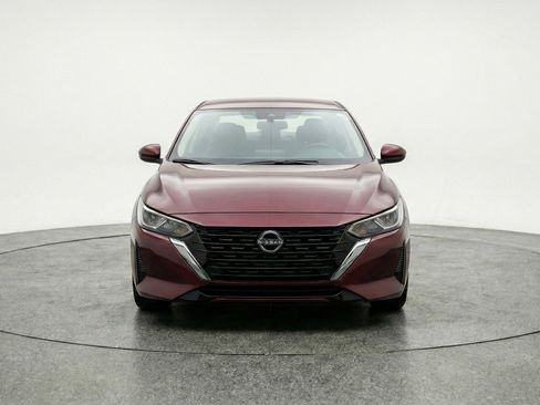 Used 2025 Nissan Sentra SV image 2