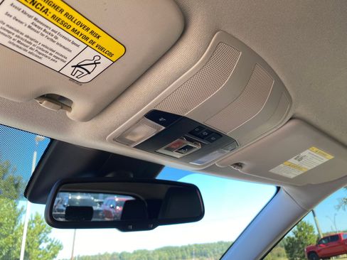 Used 2024 Mitsubishi Eclipse Cross SE image 23