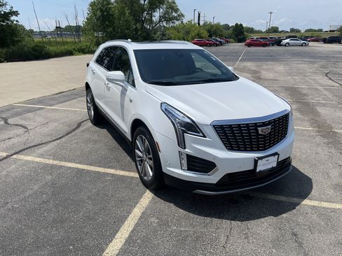 Used 2026 Cadillac XT5 Premium Luxury w/ Driver Assist Package AWD/4WD image 8