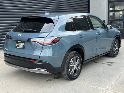 Used 2025 Honda HR-V EX-L image 11
