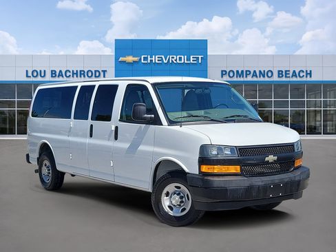 Used 2023 Chevrolet Express 3500 LS RWD image 1