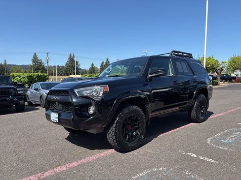 Used 2022 Toyota 4Runner TRD Pro AWD/4WD image 6