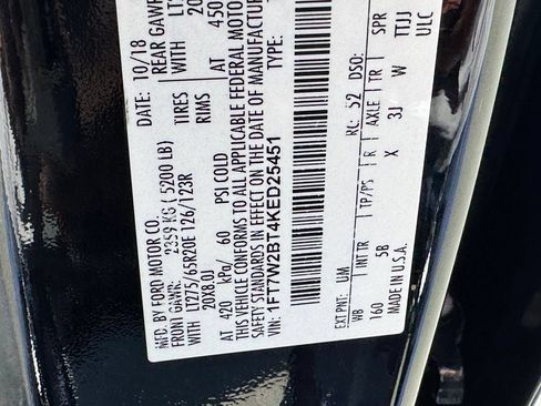Used 2019 Ford F250 Lariat w/ Lariat Ultimate Package AWD/4WD image 53