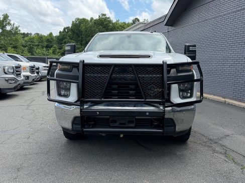 Used 2022 Chevrolet Silverado 2500 W/T w/ WT Convenience Package AWD/4WD image 2