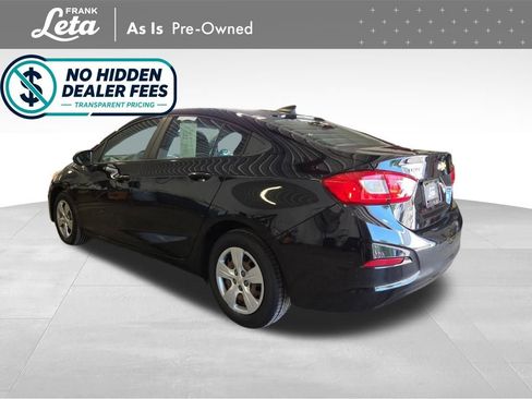 Used 2018 Chevrolet Cruze LS FWD image 4