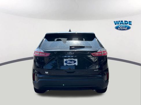 Used 2024 Ford Edge SE image 6