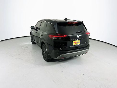 Certified 2023 Nissan Rogue SV FWD image 7