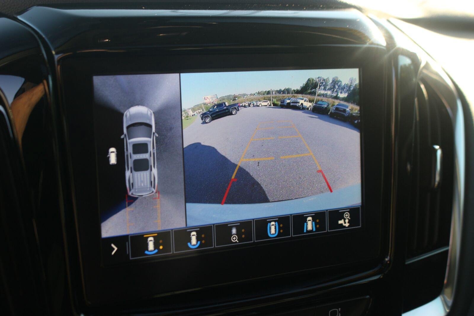 Used 2021 Chevrolet Traverse Premier w/ Redline Edition FWD image 25