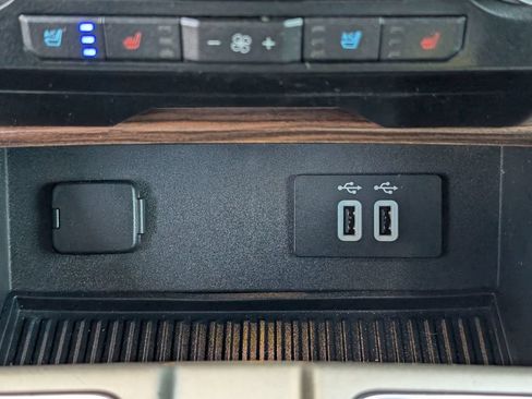 Used 2016 Ford F150 Lariat w/ Equipment Group 502A Luxury RWD image 24