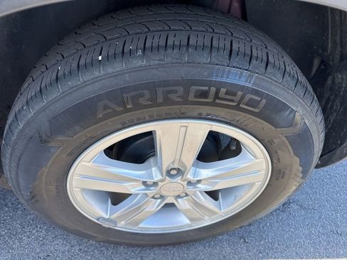 Used 2017 Chevrolet Trax LT image 3