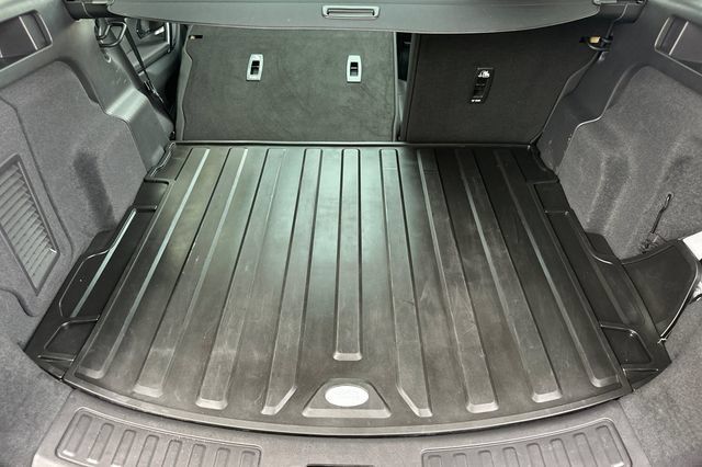 Certified 2025 Land Rover Discovery Sport Dynamic SE AWD/4WD image 14