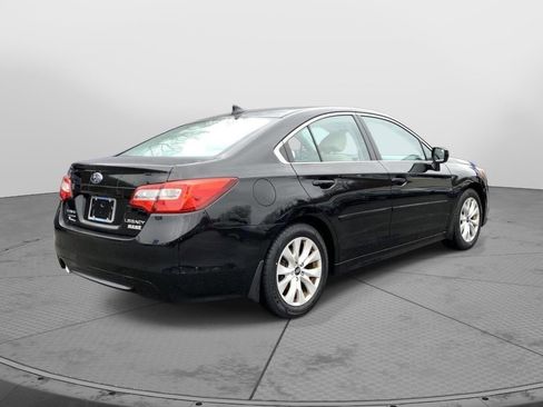 Used 2017 Subaru Legacy 2.5i Premium image 3