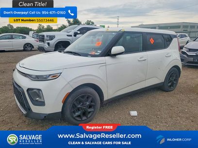 Used 2022 Kia Soul LX w/ Technology Package