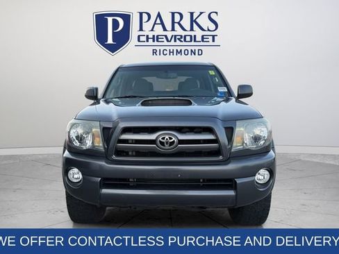 Used 2010 Toyota Tacoma 4x4 Double Cab w/ TRD Sport Pkg image 2