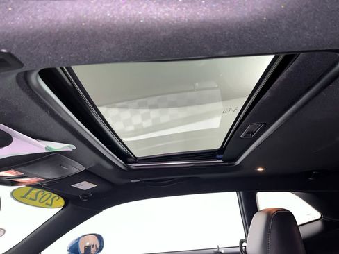 Used 2021 Dodge Challenger SRT Hellcat w/ Plus Package image 25