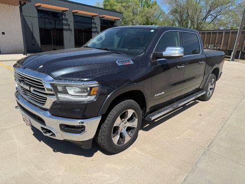 Used 2020 RAM 1500 Laramie AWD/4WD image 1