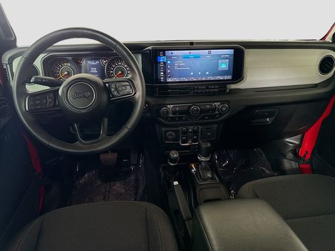 Used 2024 Jeep Gladiator Sport AWD/4WD image 17