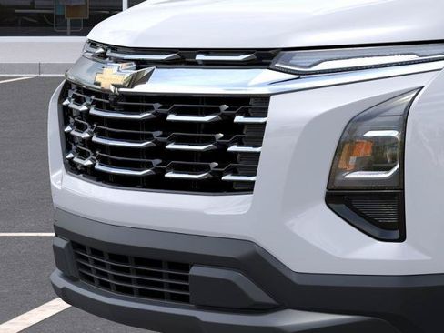 New 2026 Chevrolet Equinox LT w/ LPO, Floor Liner Package FWD image 13