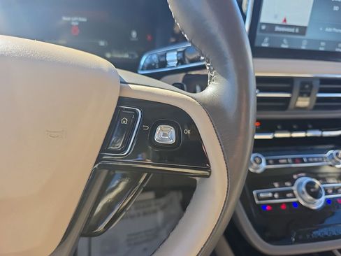 Used 2022 Lincoln Corsair Reserve w/ Equipment Group 201A image 26