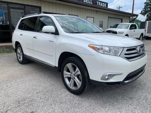Used 2011 Toyota Highlander Limited FWD image 4