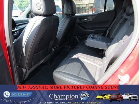 Used 2026 Chevrolet Equinox LT w/ Convenience Package II AWD/4WD image 11