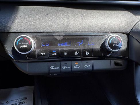 Used 2023 Hyundai Elantra SEL FWD image 23