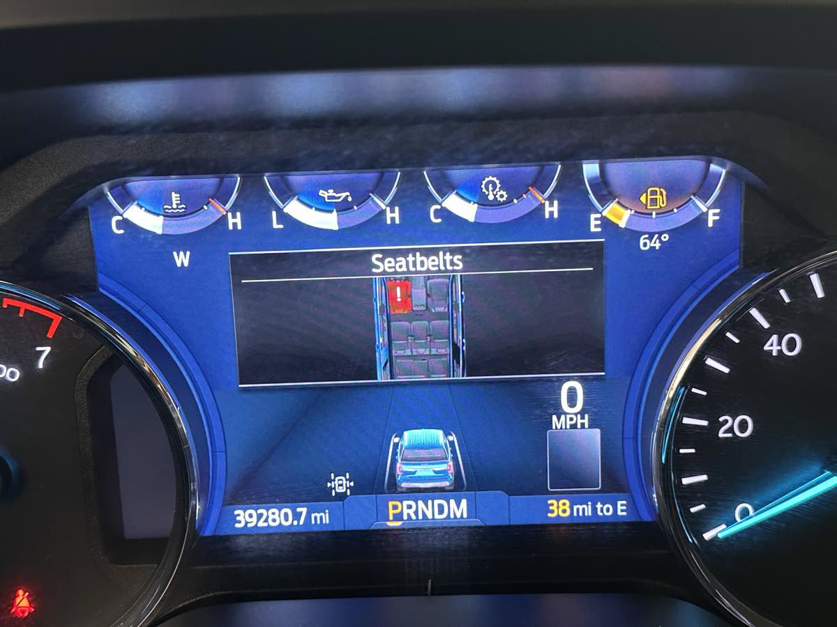 Used 2023 Ford Expedition Limited AWD/4WD image 38