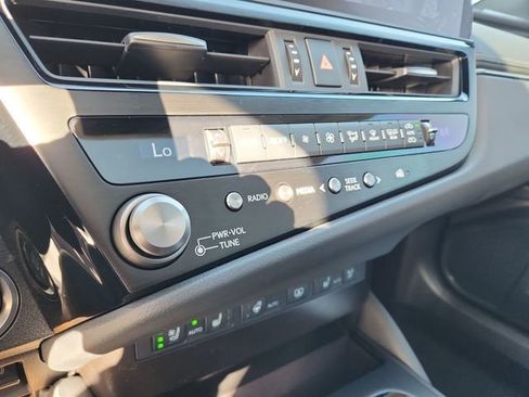 New 2025 Lexus ES 350 w/ Premium Package FWD image 19