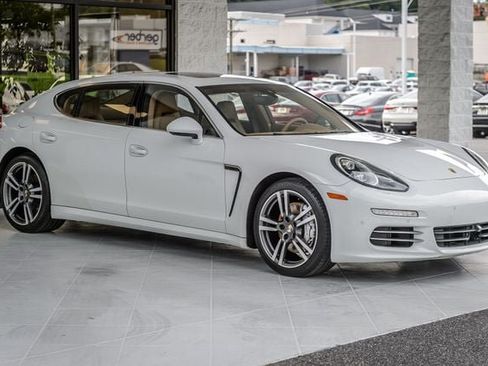 Used 2014 Porsche Panamera 4S Executive AWD/4WD image 4