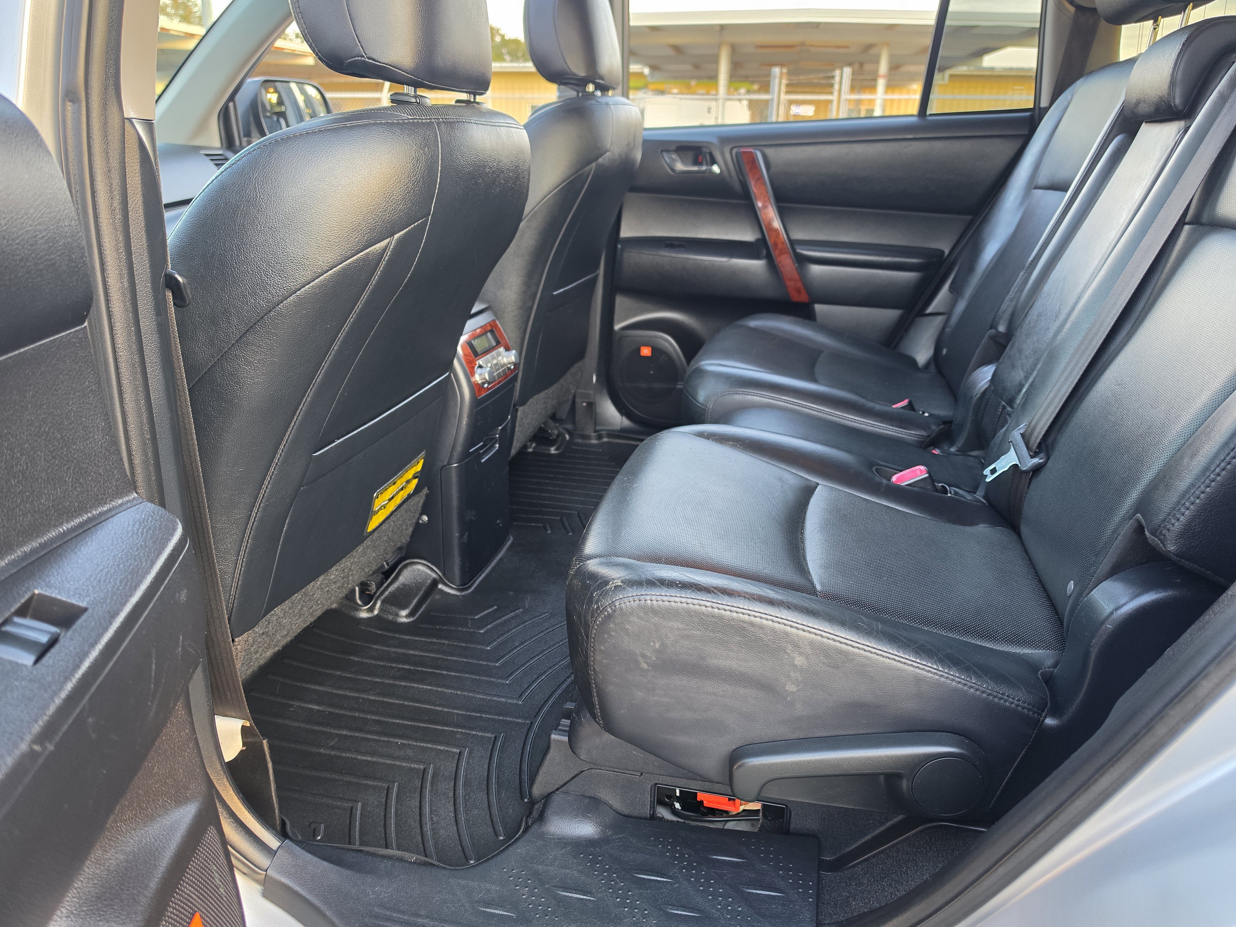 Used 2012 Toyota Highlander Limited AWD/4WD image 26