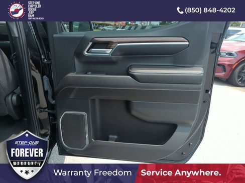 Used 2023 Chevrolet Silverado 1500 LT AWD/4WD image 28