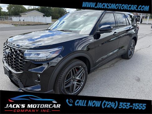 Used 2025 Ford Explorer ST-Line w/ Premium Package image 15