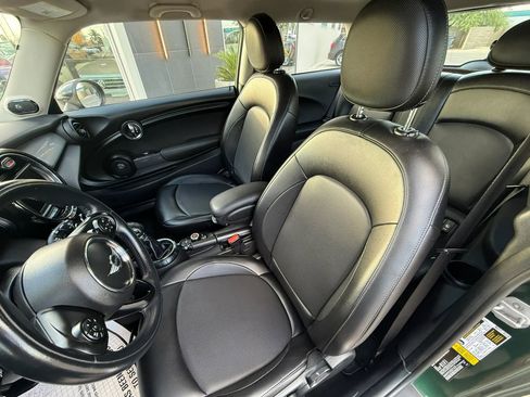 Used 2016 MINI Cooper 2-Door Hardtop image 12