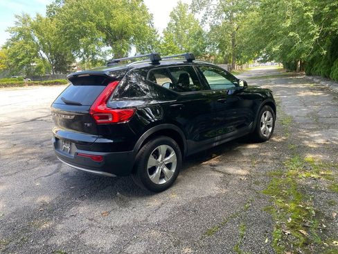 Used 2019 Volvo XC40 T5 Momentum AWD/4WD image 5