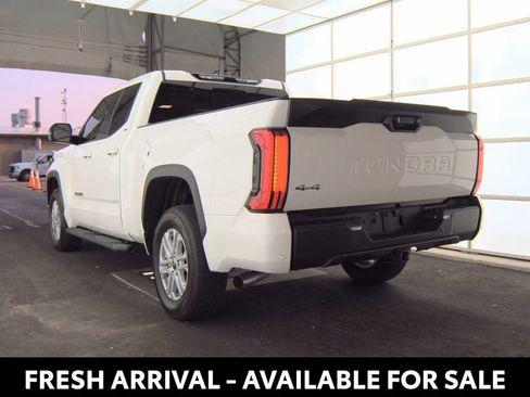 Used 2024 Toyota Tundra SR5 w/ SR5 Premium Package AWD/4WD image 7