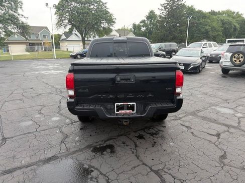 Used 2022 Toyota Tacoma SR AWD/4WD image 7